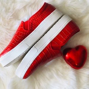 New Sam Edelman Red Snakeskin Loafer